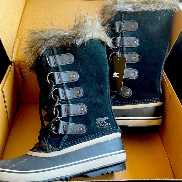 Sorel Shoes - Brand New Sorel Joan of Artic Winter Boot.